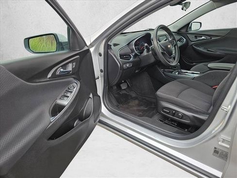 Used 2018 Chevrolet Malibu LT FWD image 21