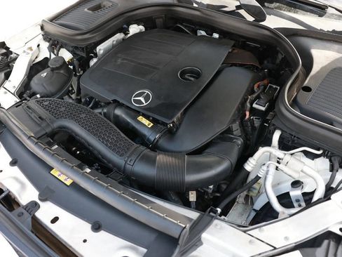 Used 2020 Mercedes-Benz GLC 300 image 45