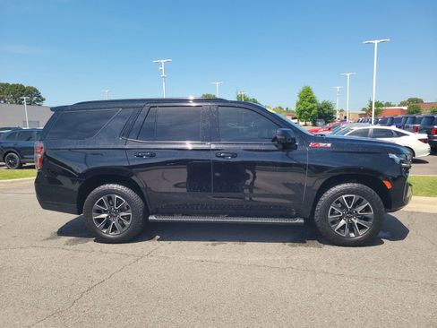 Used 2023 Chevrolet Tahoe Z71 w/ Luxury Package AWD/4WD image 2