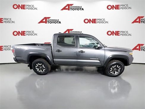 Certified 2020 Toyota Tacoma TRD Off-Road w/ TRD Premium Off Road Package image 8