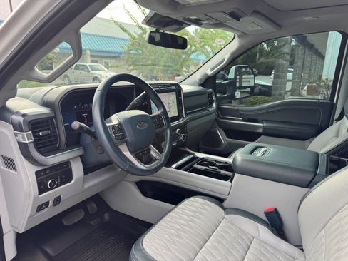 Used 2023 Ford F450 Limited w/ FX4 Off-Road Package image 15