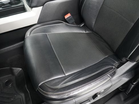 Used 2019 Ford F250 Lariat w/ Lariat Ultimate Package image 11