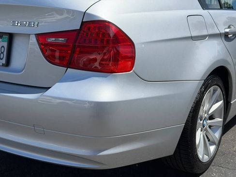 Used 2011 BMW 328i Sedan RWD image 19