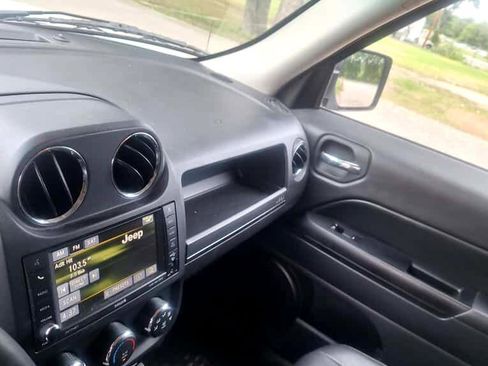 Used 2016 Jeep Patriot High Altitude image 13