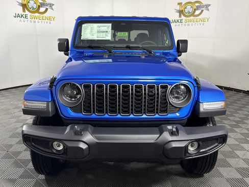 New 2026 Jeep Gladiator Sport image 3