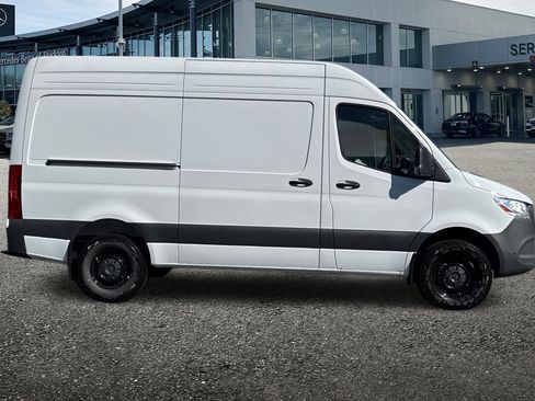 New 2025 Mercedes-Benz Sprinter 2500 image 3