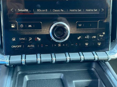 Used 2024 GMC Acadia Elevation image 16