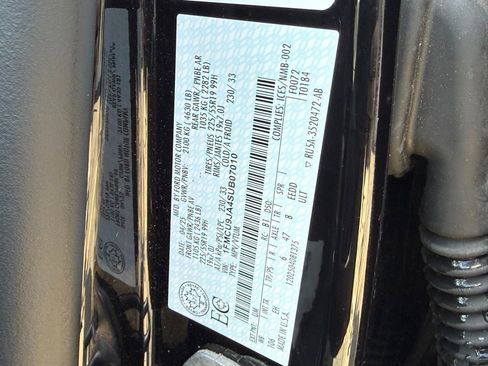 Used 2025 Ford Escape Platinum AWD/4WD image 61