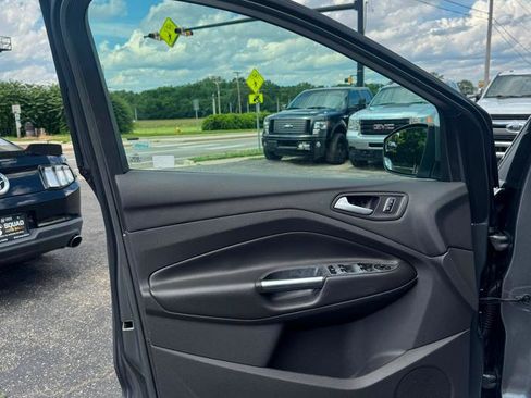 Used 2014 Ford Escape SE FWD image 13