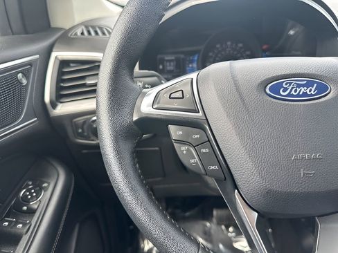 Used 2024 Ford Edge SEL image 15