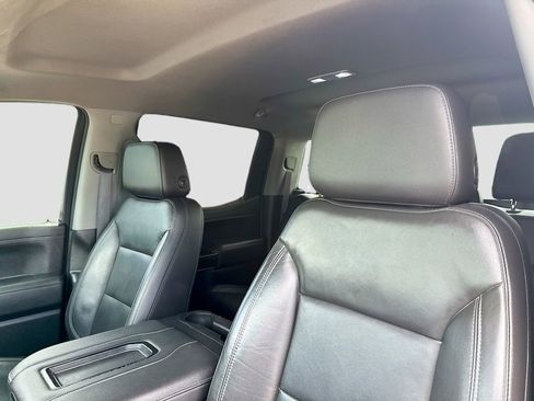 Used 2020 Chevrolet Silverado 1500 LT w/ Texas Edition AWD/4WD image 12