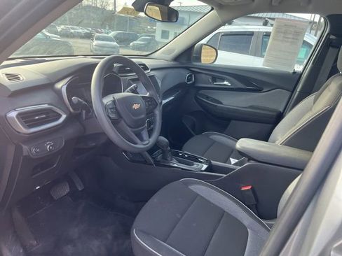Used 2023 Chevrolet TrailBlazer LS image 5