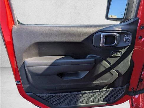 Used 2025 Jeep Wrangler Sport S w/ Convenience Group image 22