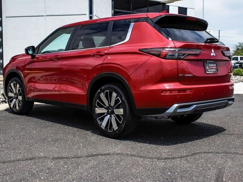 New 2025 Mitsubishi Outlander SE AWD/4WD image 4