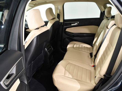 Used 2024 Ford Edge SEL w/ Convenience Package AWD/4WD image 16