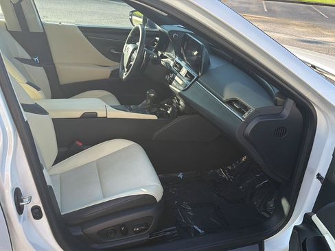 Used 2022 Lexus ES 350 w/ Premium Package FWD image 13