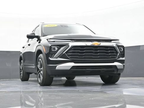 Used 2025 Chevrolet TrailBlazer LT AWD/4WD image 51