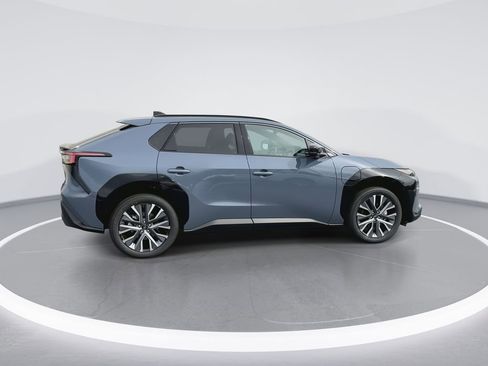 New 2026 Subaru Solterra AWD/4WD image 8