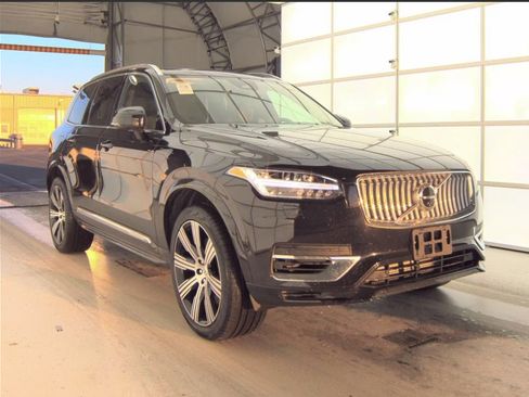 Used 2024 Volvo XC90 T8 Ultimate w/ Protection Package Premier image 3