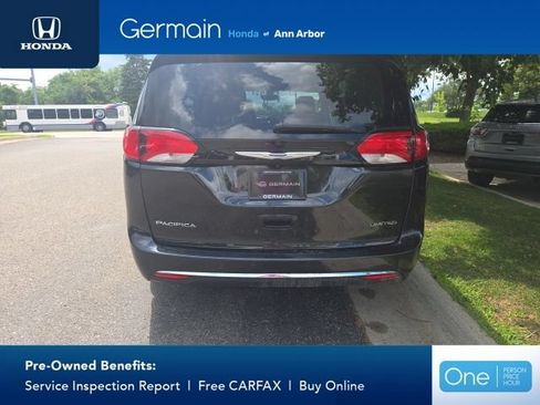 Used 2019 Chrysler Pacifica Limited FWD image 6