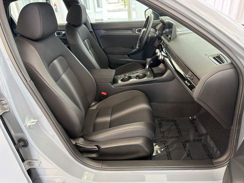 Used 2024 Honda Civic Sport image 28