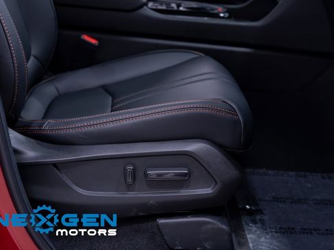 Used 2025 Honda Pilot TrailSport image 52