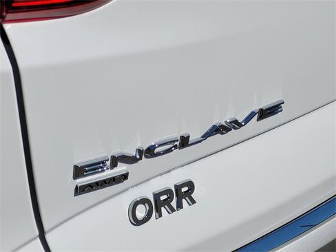 Used 2024 Buick Enclave Premium image 8