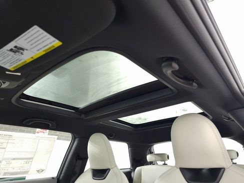 New 2025 MINI Cooper 2-Door Hardtop image 13