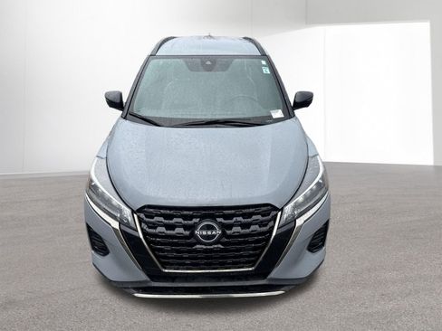 Used 2023 Nissan Kicks SR w/ SR Premium Package FWD image 35