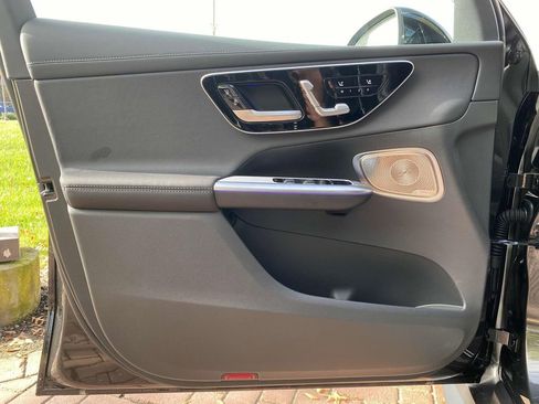 Certified 2025 Mercedes-Benz GLC 300 4MATIC image 25