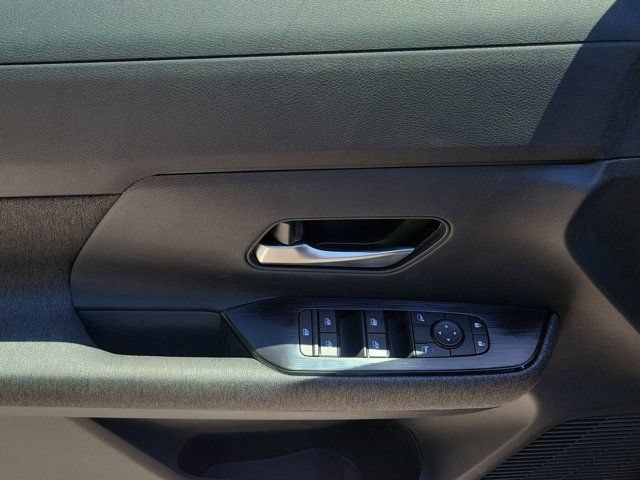New 2026 Nissan Kicks SV w/ SV Premium Package FWD image 13