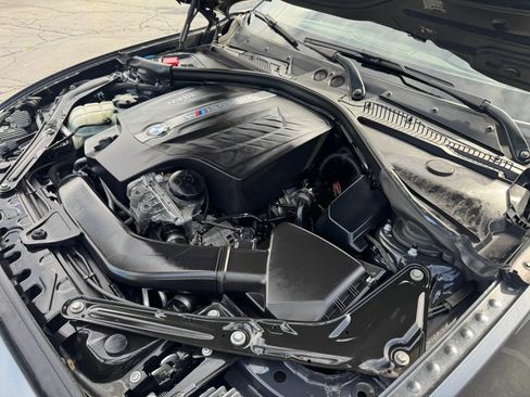 Used 2017 BMW M2 RWD image 38
