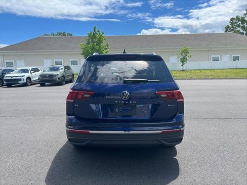 Certified 2022 Volkswagen Tiguan SE AWD/4WD image 4