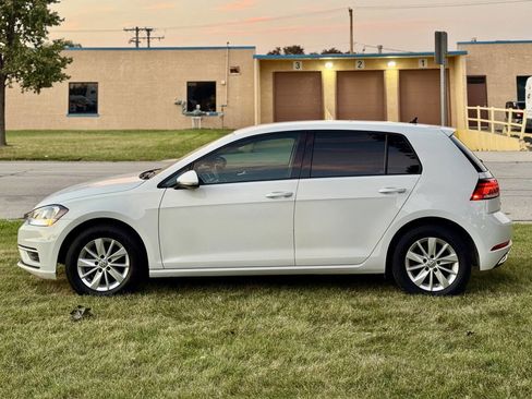 Used 2018 Volkswagen Golf S image 4