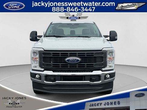 New 2026 Ford F250 XL w/ XL Chrome Package AWD/4WD image 8