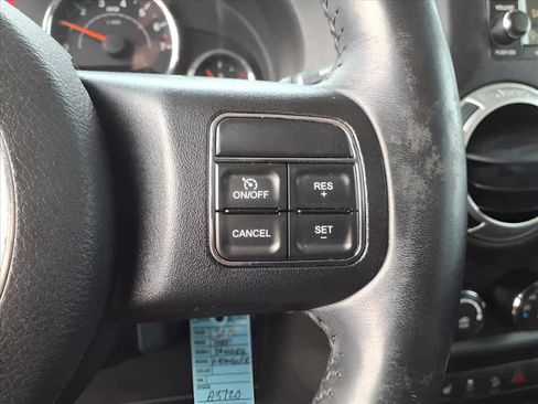 Used 2015 Jeep Wrangler Unlimited Sahara w/ Connectivity Group image 18