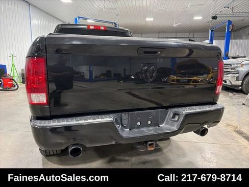 Used 2018 RAM 1500 Express w/ Black Ram 1500 Express Group AWD/4WD image 15