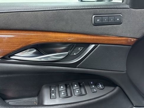 Used 2020 Cadillac Escalade ESV Luxury AWD/4WD image 9