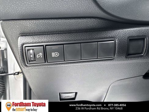 Used 2023 Toyota Corolla LE image 18