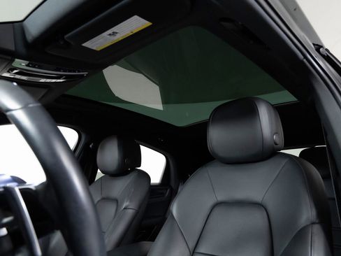 Used 2021 Porsche Cayenne Coupe image 40