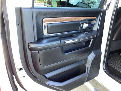 Used 2018 RAM 2500 Laramie AWD/4WD image 11