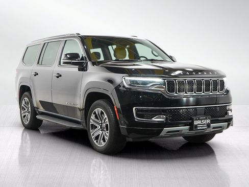 Used 2023 Jeep Wagoneer Series II AWD/4WD image 7