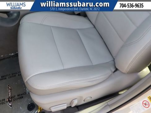 Used 2015 Toyota Camry XLE w/ Advanced Technology Package FWD image 19
