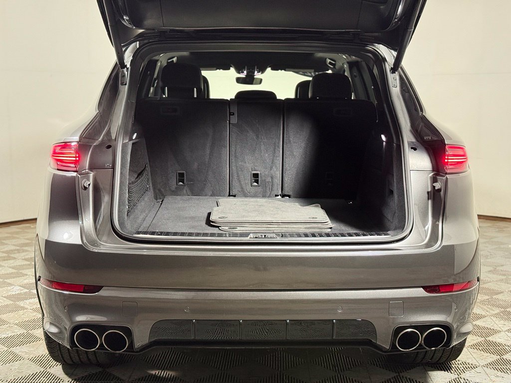 Used 2021 Porsche Cayenne S AWD/4WD image 6