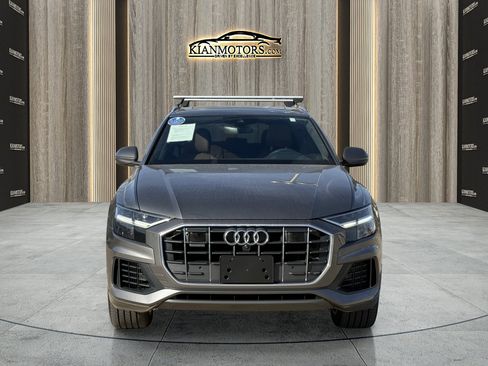 Used 2019 Audi Q8 Premium Plus w/ Premium Plus image 2