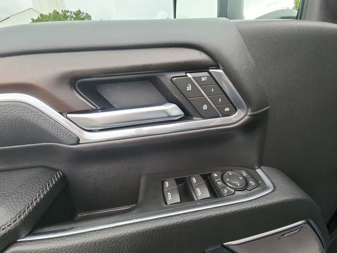 Used 2025 GMC Sierra 2500 Denali w/ Denali Reserve Package AWD/4WD image 15