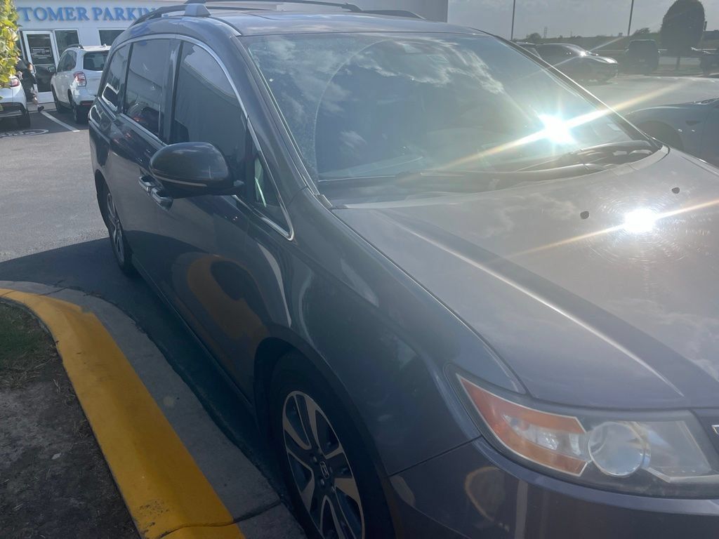 Used 2014 Honda Odyssey Touring image 3