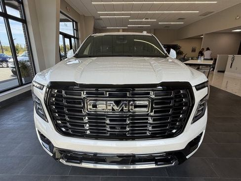 Used 2025 GMC Yukon Denali Ultimate image 8