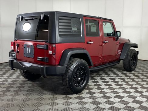 Used 2013 Jeep Wrangler Unlimited Sport image 9