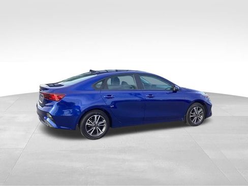 Certified 2023 Kia Forte LXS w/ LXS Technology Package FWD image 7